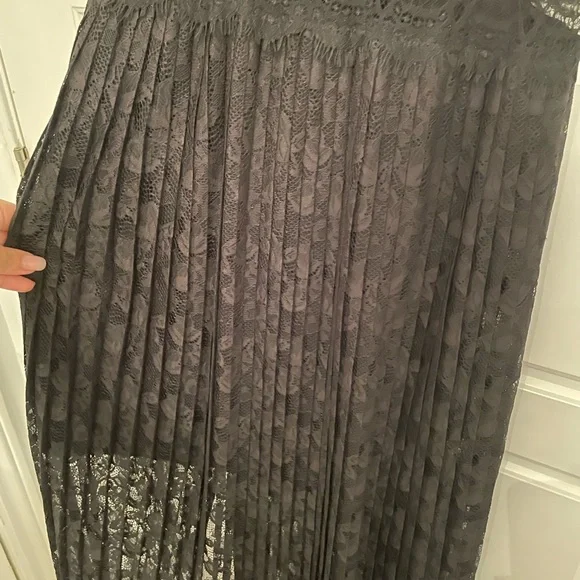 Zara Maxi lace long dress with short underneath - Picture 5 of 8